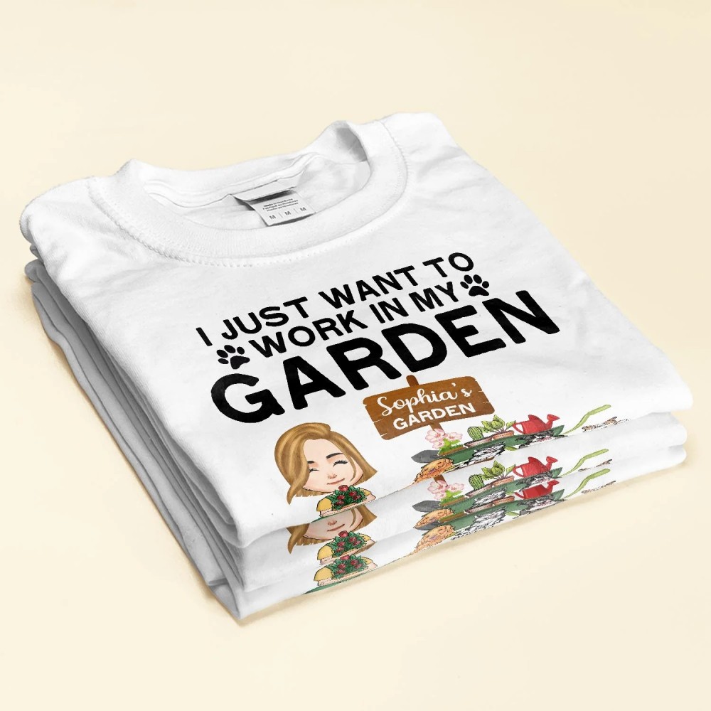 Work In My Garden And Hang Out With My Dogs – Personalized Shirt